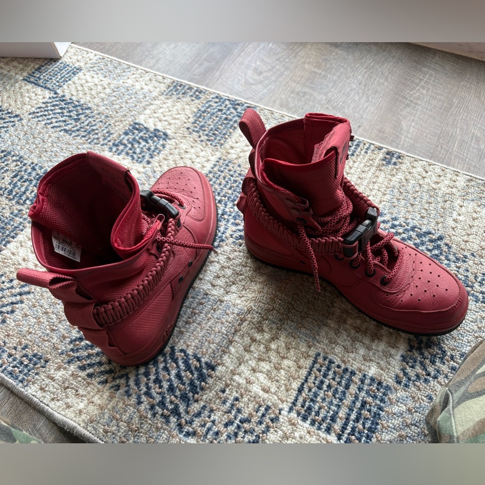 Womens Nike AF-1 cedar